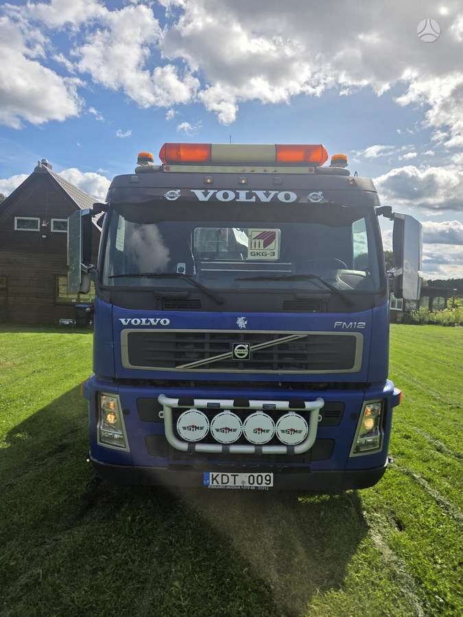 Volvo FM 12, su kranu