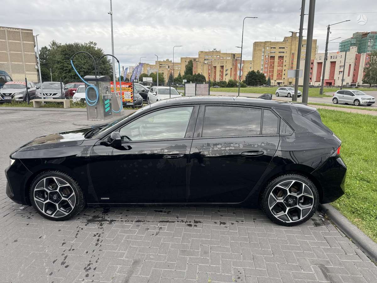 Opel Astra, 1.2 l., Хэтчбек