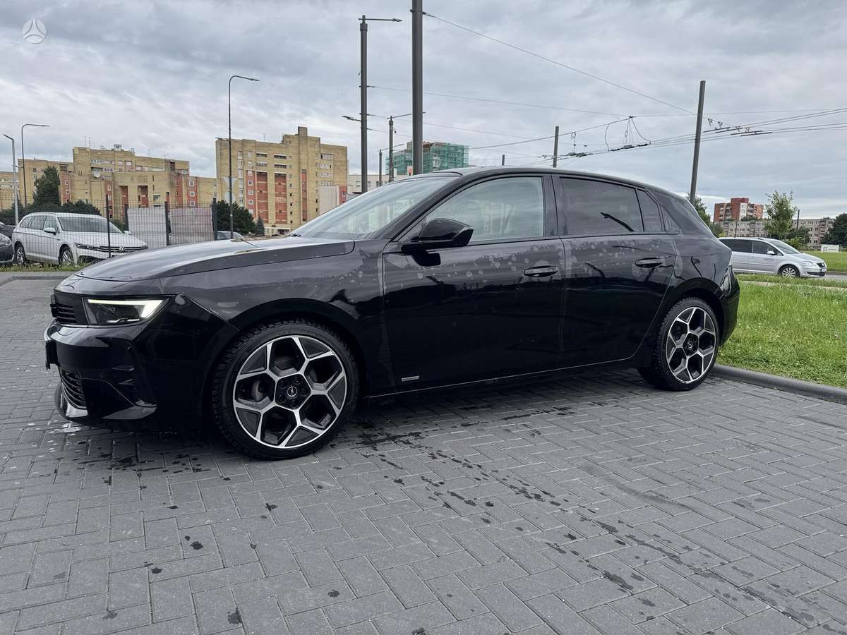 Opel Astra, 1.2 l., hatchback