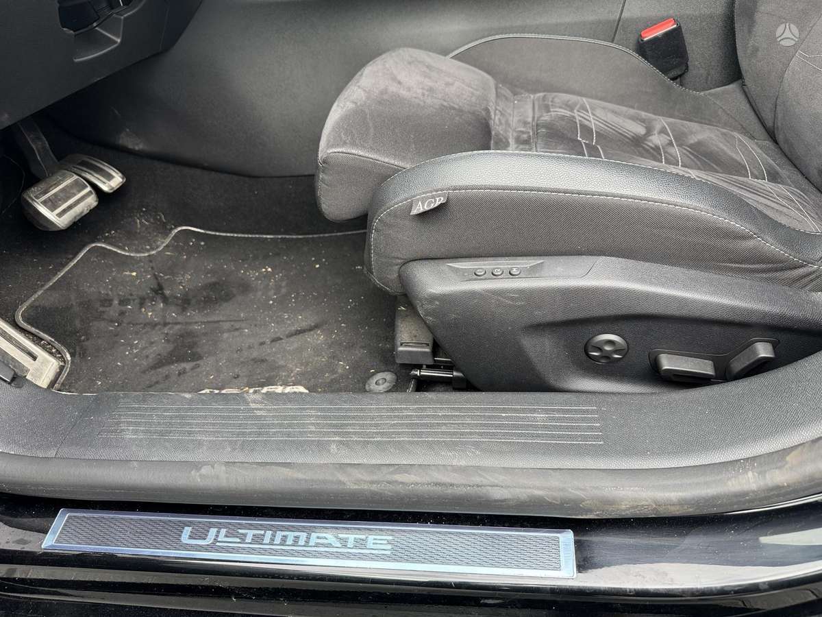 Opel Astra, 1.2 l., Хэтчбек