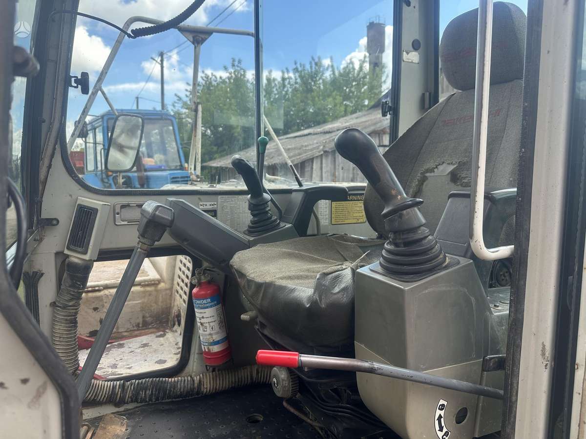 Takeuchi TB175, mini excavator