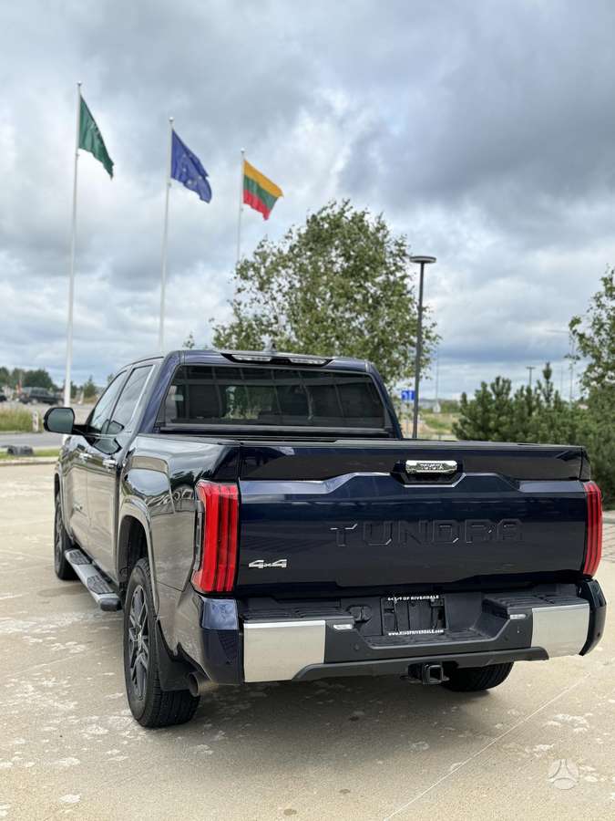 Toyota Tundra - 8