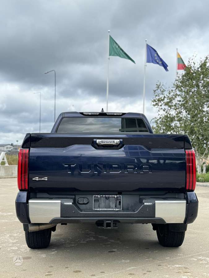 Toyota Tundra - 9