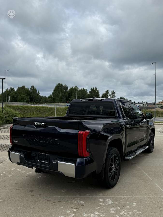 Toyota Tundra - 10