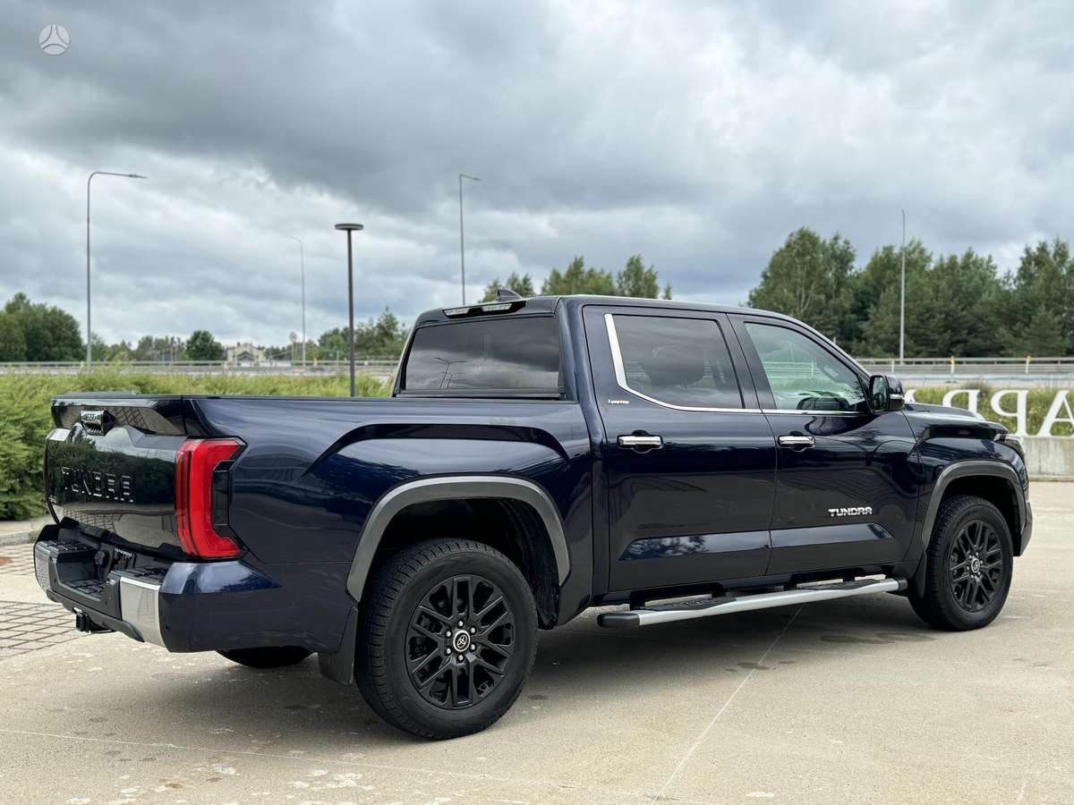 Toyota Tundra - 11