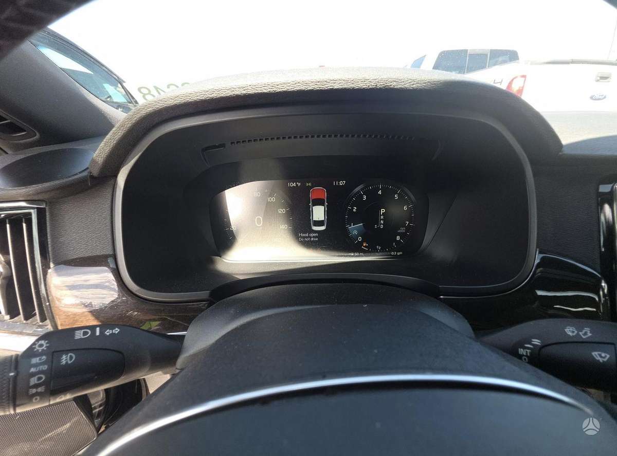 Volvo S90, 2.0 l., Седан