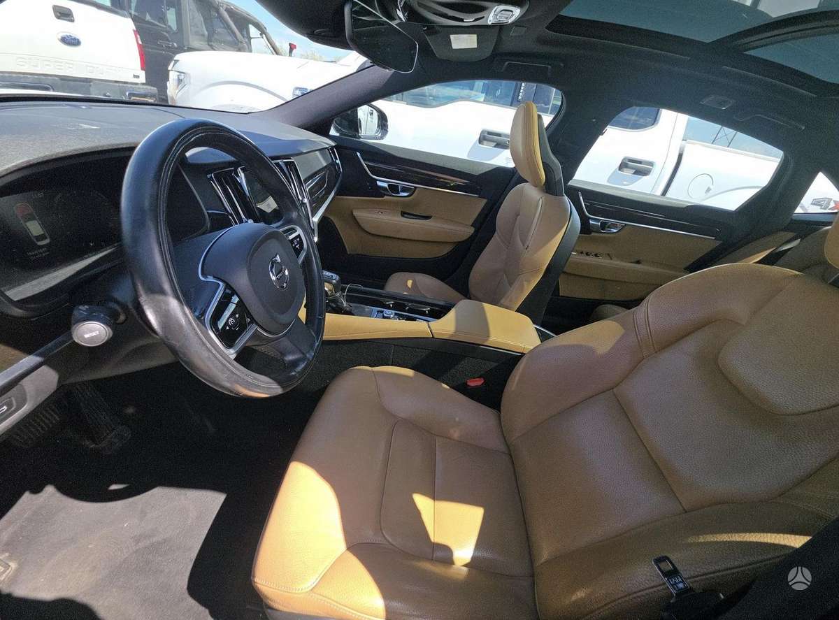 Volvo S90, 2.0 l., Седан