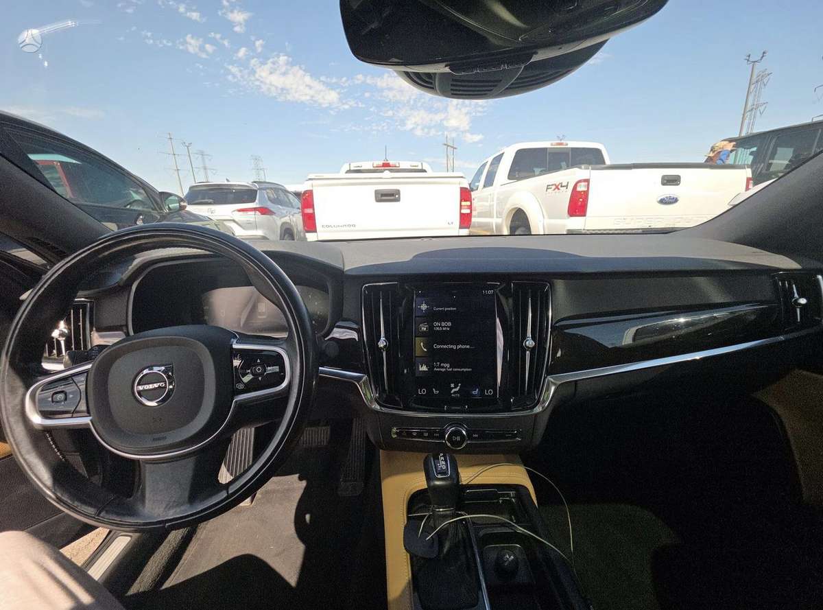 Volvo S90, 2.0 l., Седан
