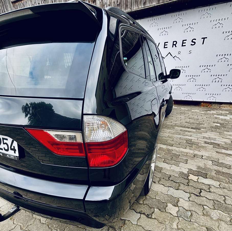 BMW X3, off-road / crossover