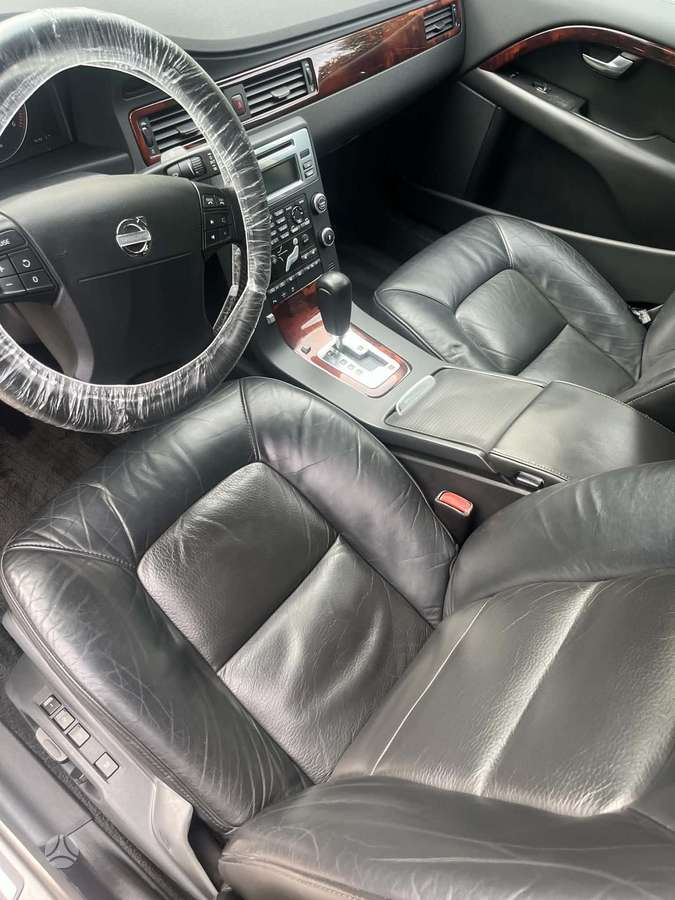 Volvo S80, 2.4 l., Седан