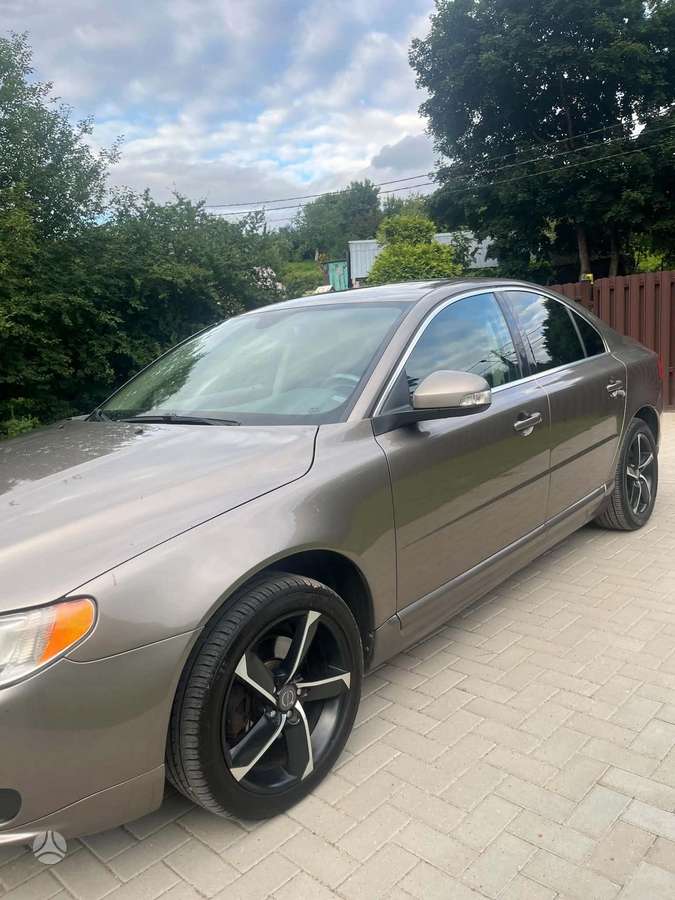 Volvo S80, 2.4 l., Седан