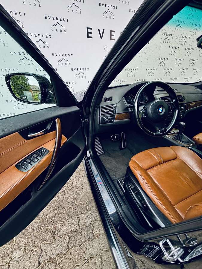 BMW X3, off-road / crossover