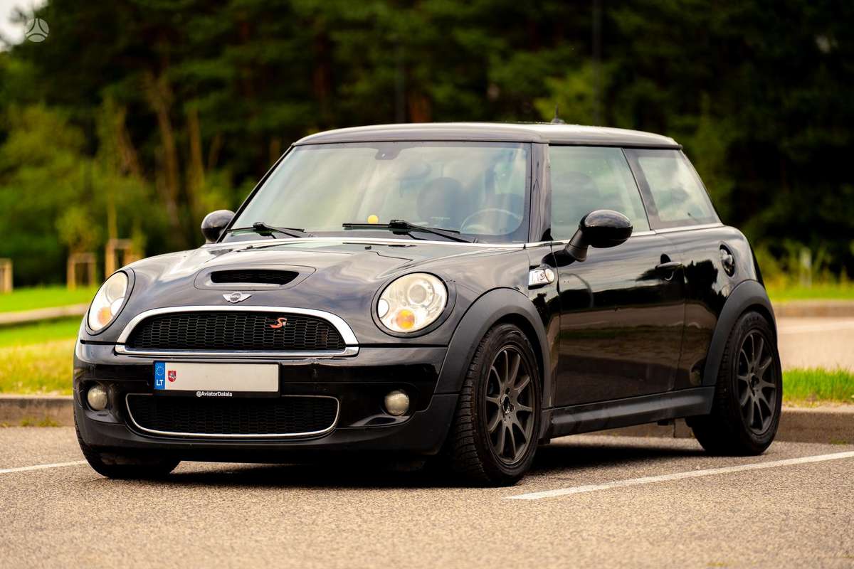Mini Cooper S, 1.6 l., hatchback