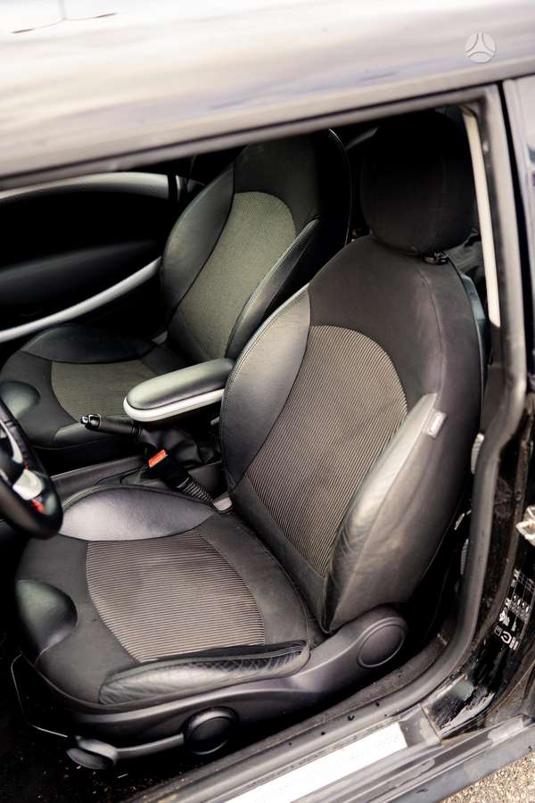 Mini Cooper S, 1.6 l., hatchback