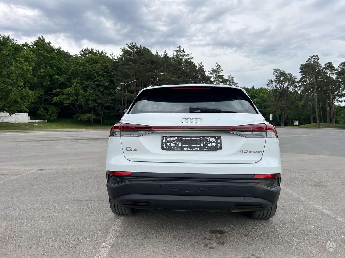 Audi Q4 e-tron, mpv / minivan