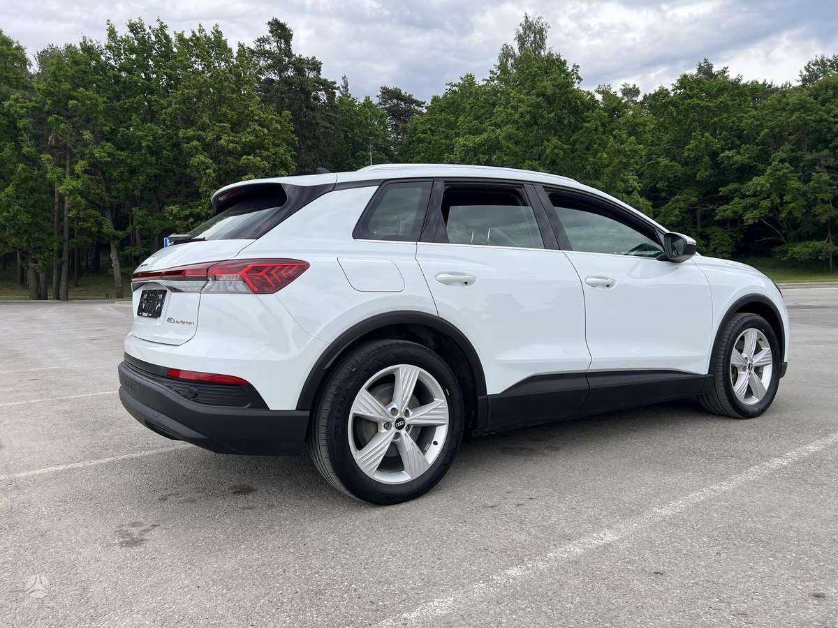 Audi Q4 e-tron, mpv / minivan
