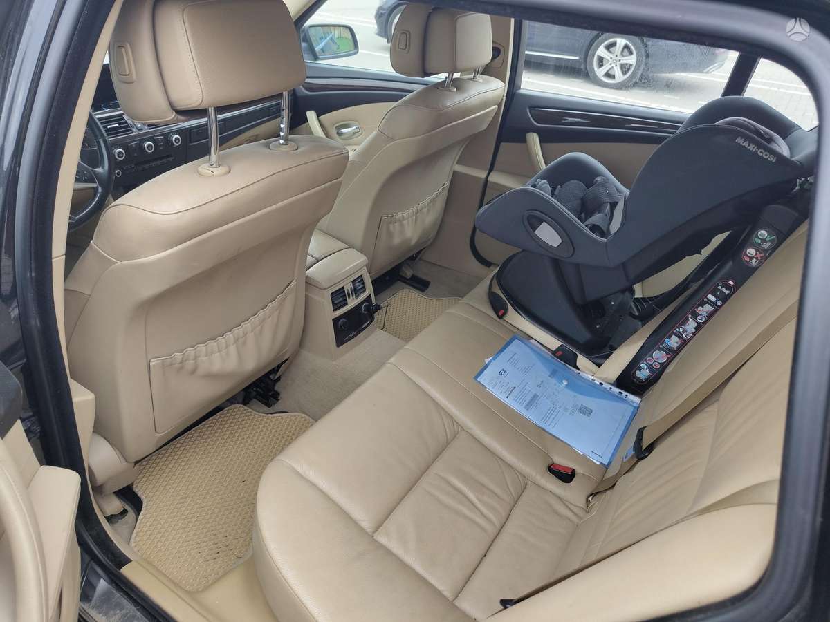 BMW 525, wagon