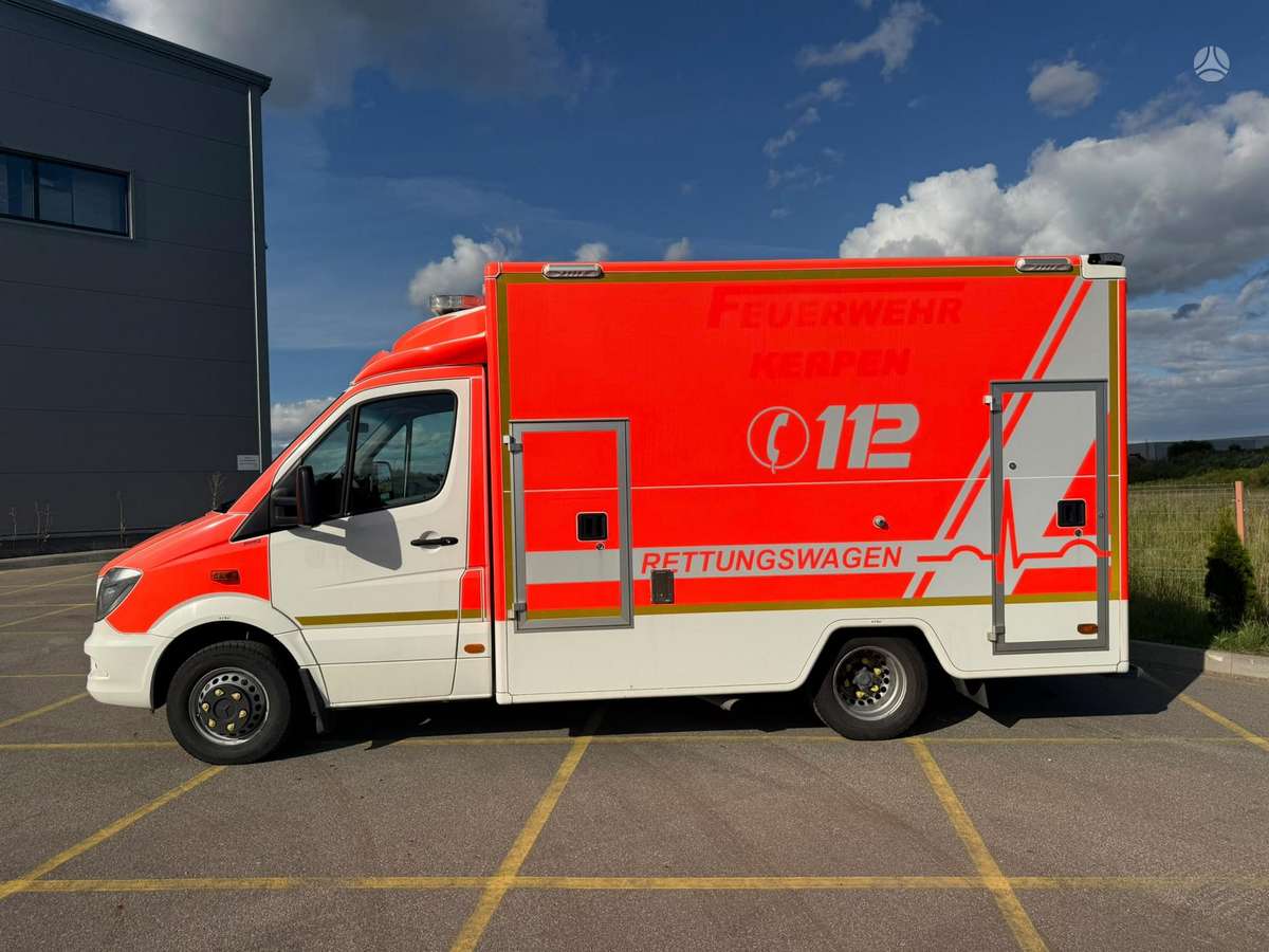 Mercedes-Benz Sprinter, box trucks / box vans