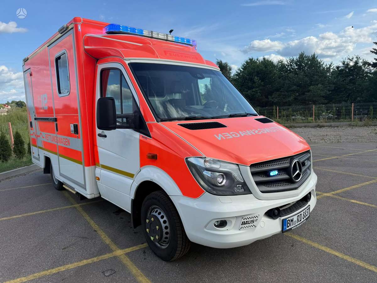 Mercedes-Benz Sprinter, box trucks / box vans