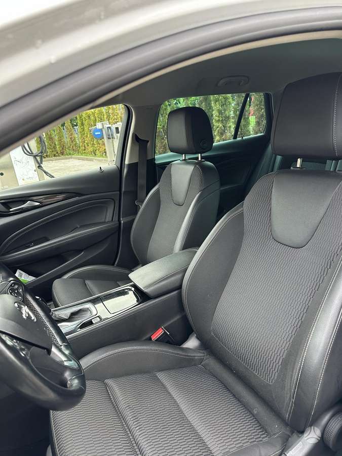 Opel Insignia, 1.6 l., Универсал