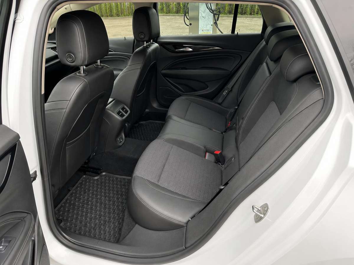 Opel Insignia, 1.6 l., Универсал