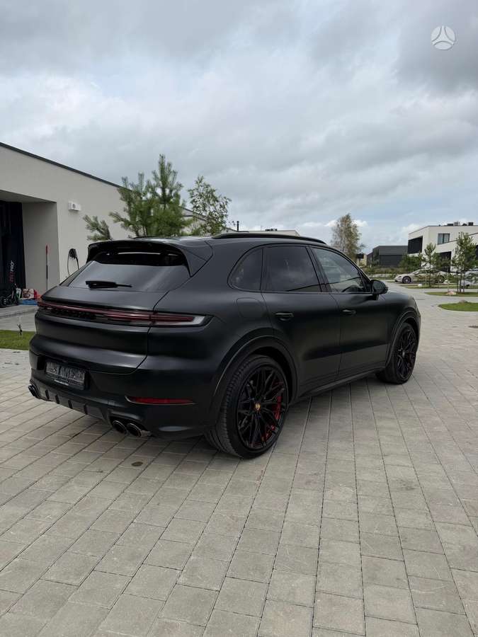 Porsche Cayenne - 6
