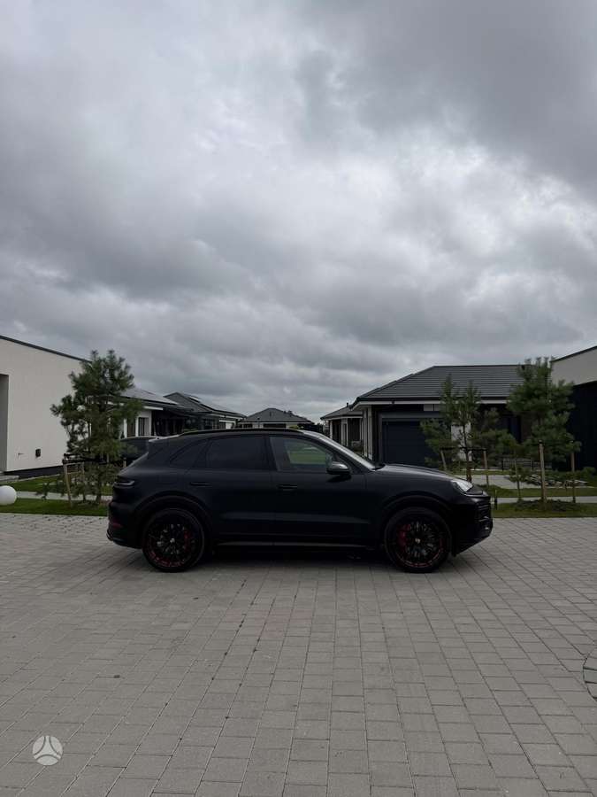 Porsche Cayenne - 12