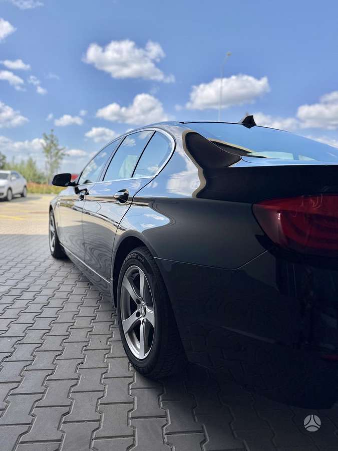 BMW 520, 2.0 l., sedanas