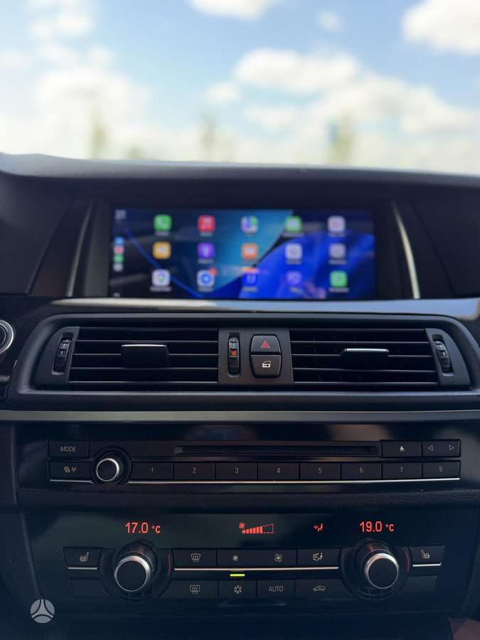 BMW 520, 2.0 l., Седан