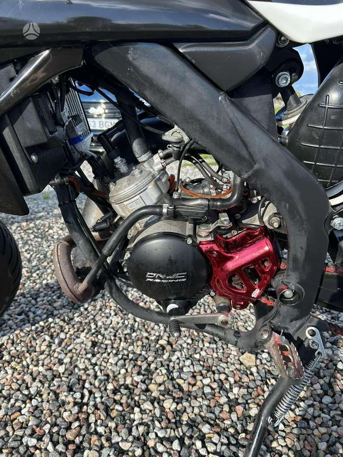 Rieju MRT 50 50cc, supermoto