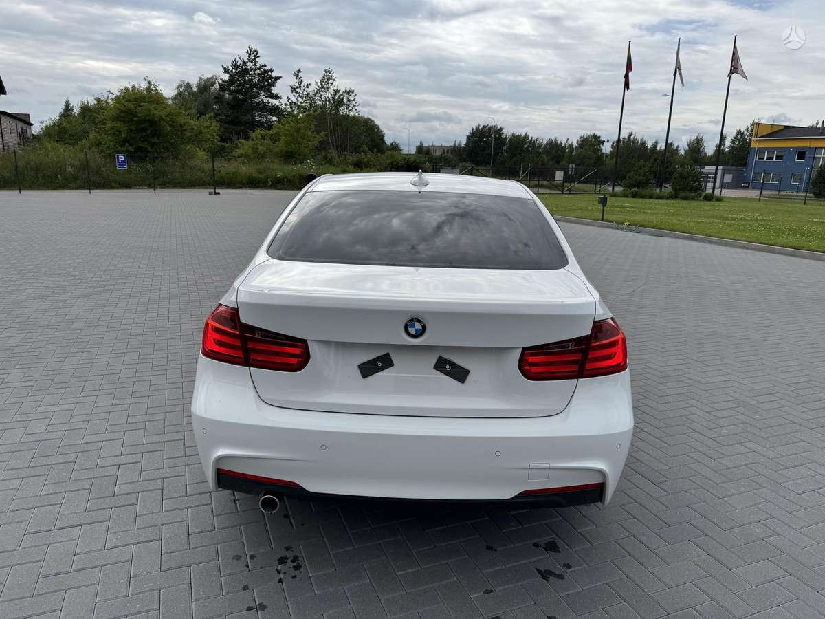 BMW 318, 2.0 l., Седан