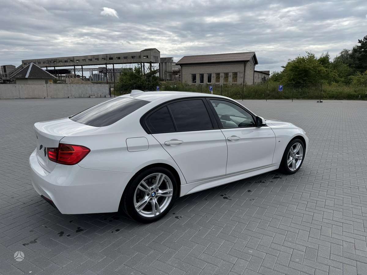 BMW 318, 2.0 l., Седан