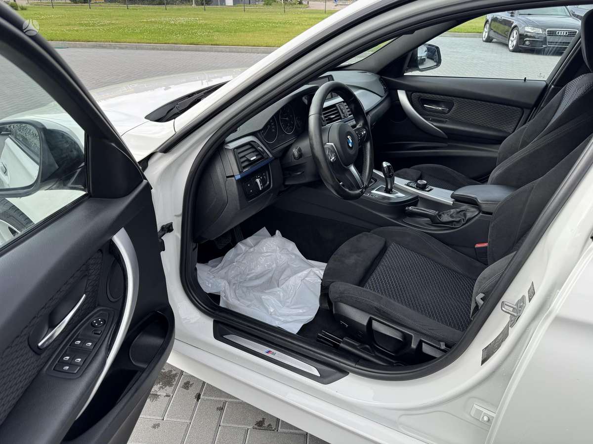 BMW 318, 2.0 l., Седан