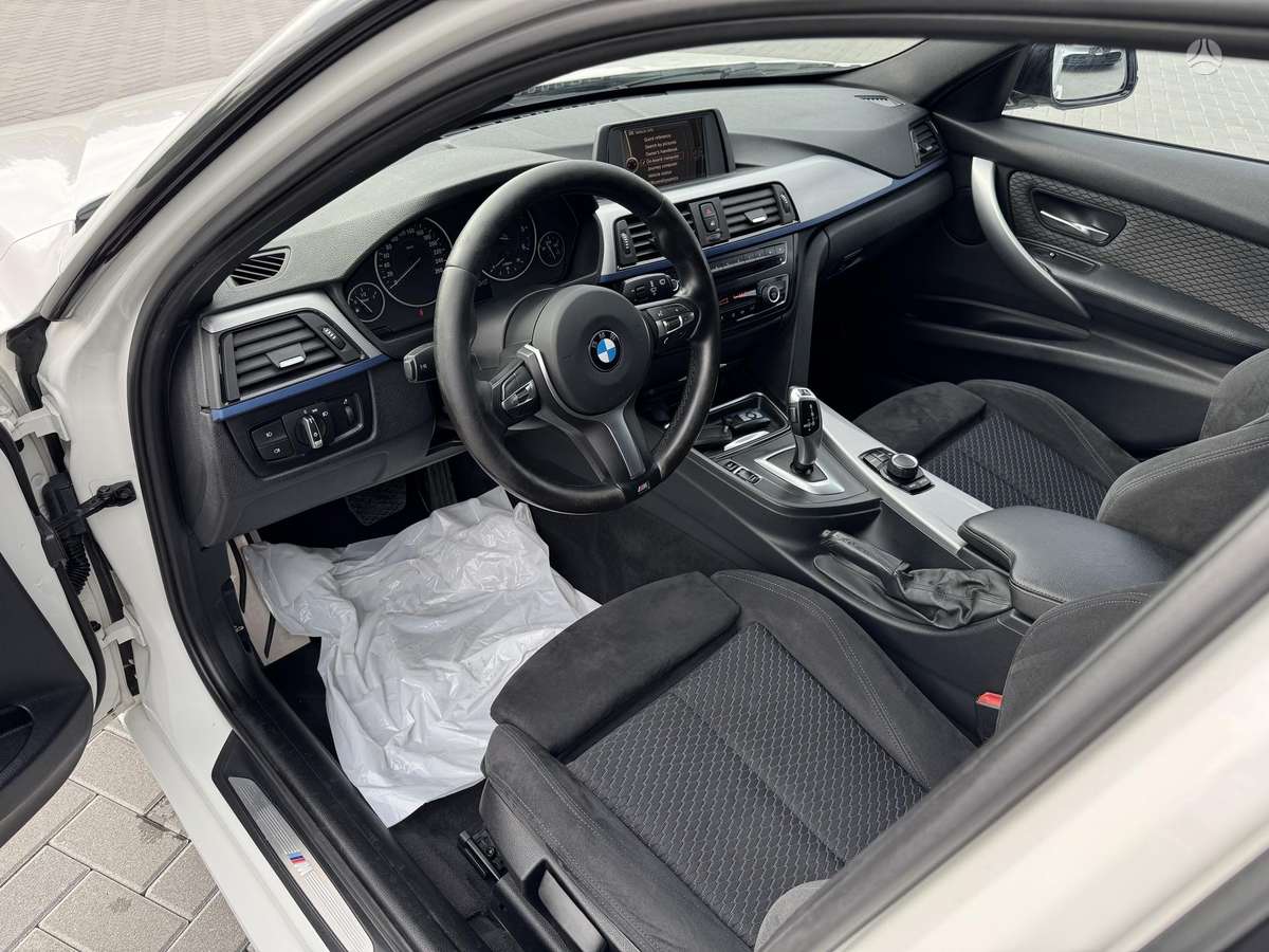 BMW 318, 2.0 l., Седан