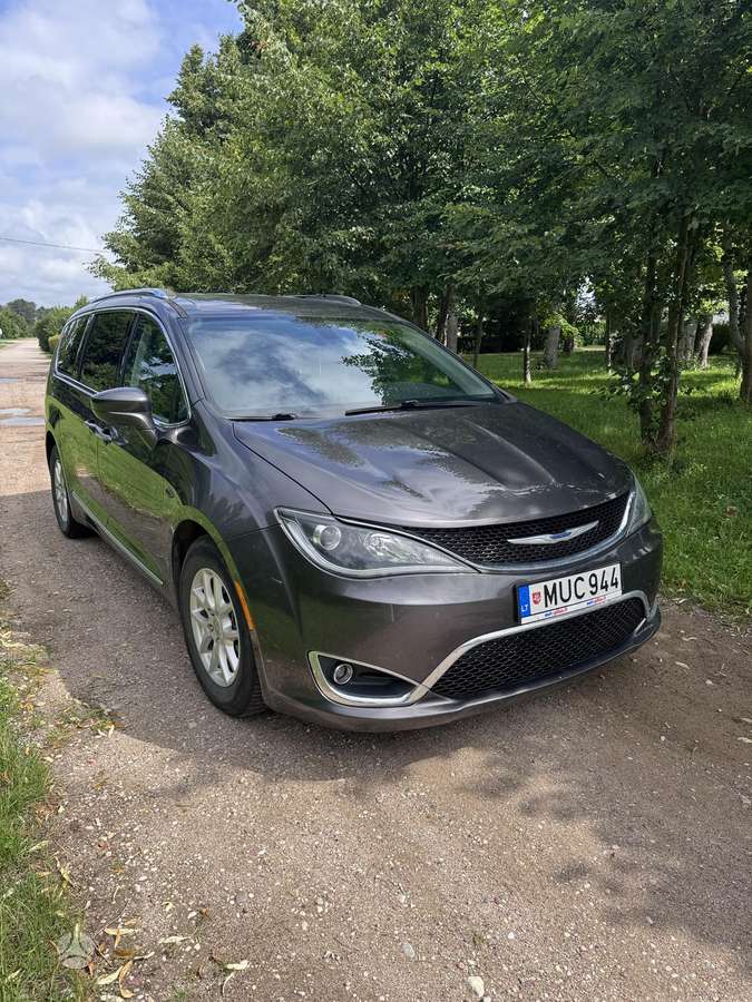 Chrysler Pacifica, 3.6 l., Минивэн