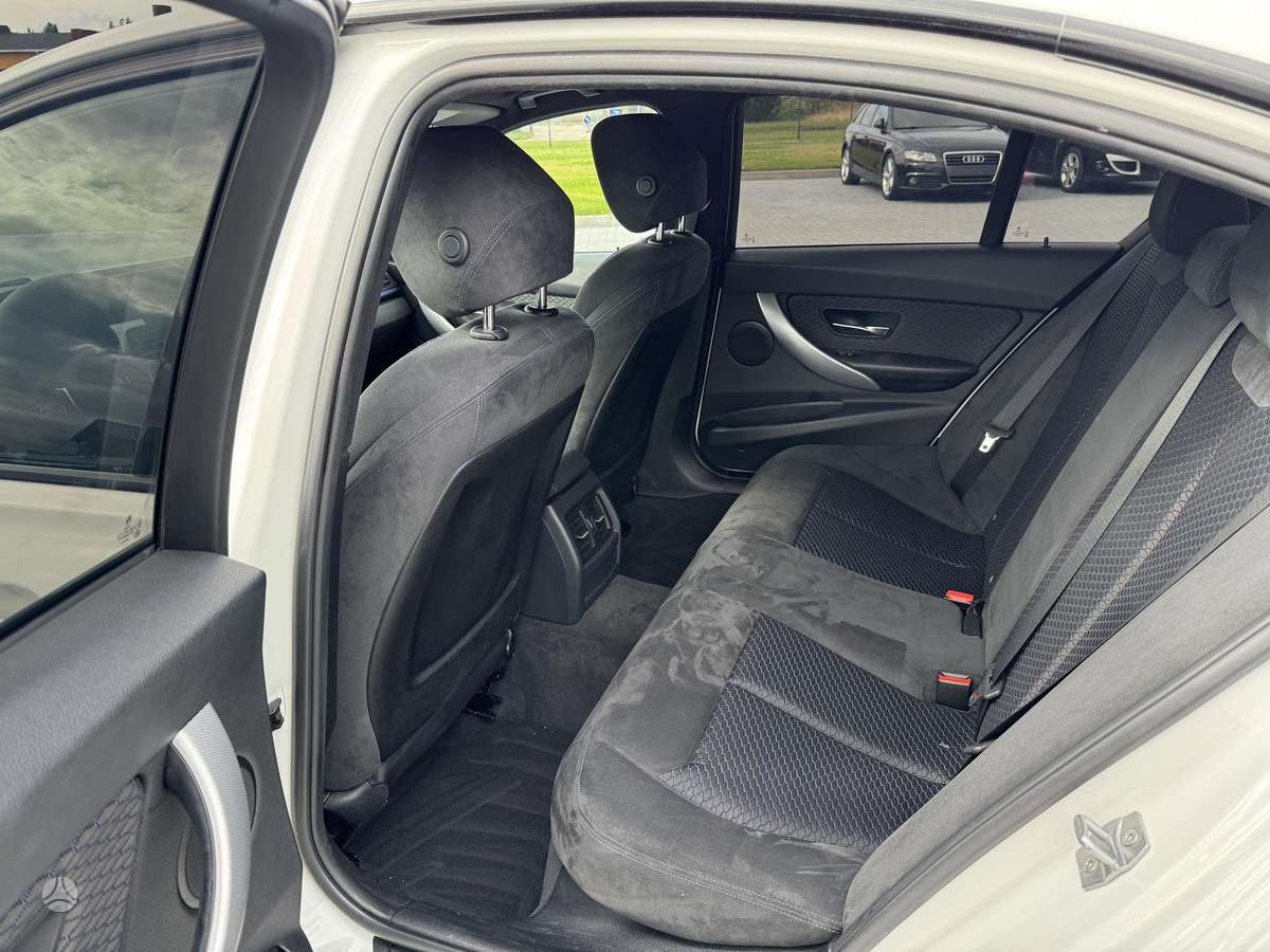 BMW 318, 2.0 l., Седан