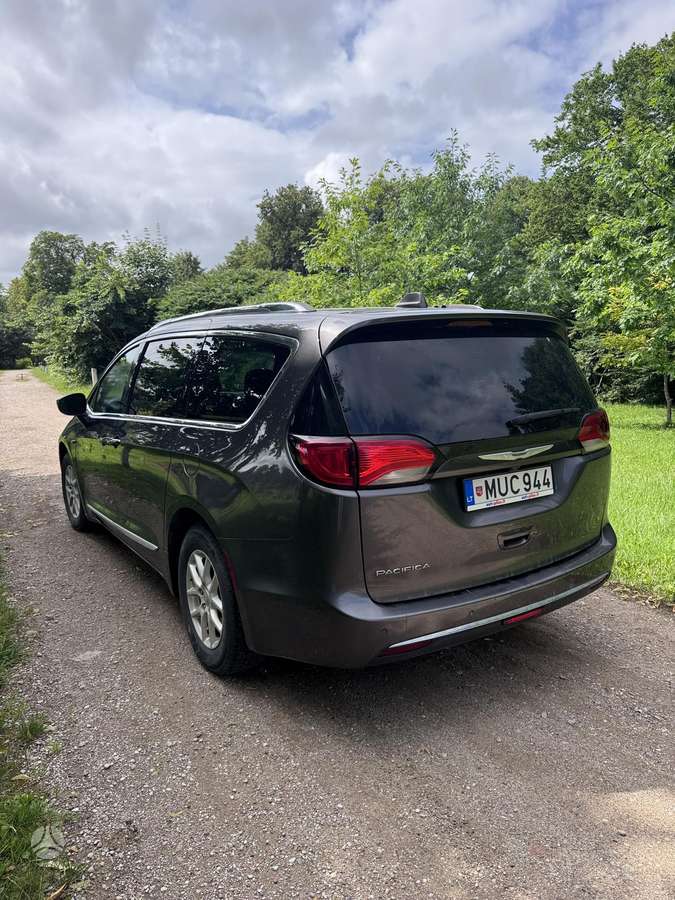 Chrysler Pacifica, 3.6 l., Минивэн