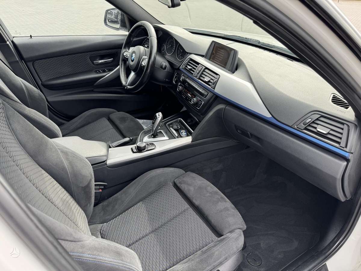 BMW 318, 2.0 l., Седан