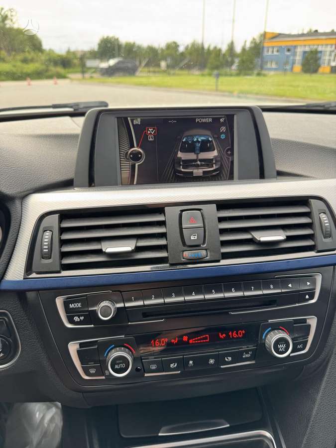 BMW 318, 2.0 l., Седан