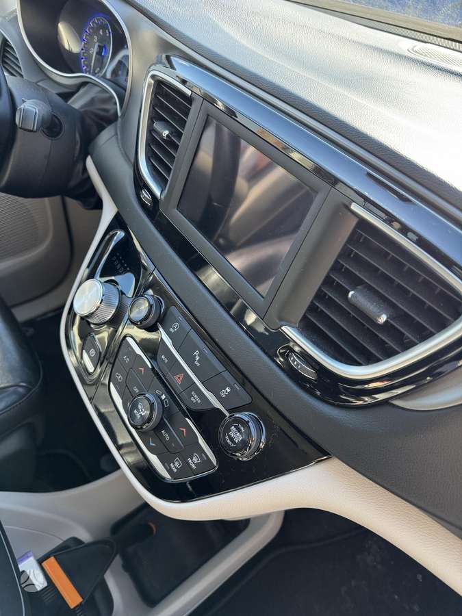 Chrysler Pacifica, 3.6 l., Минивэн