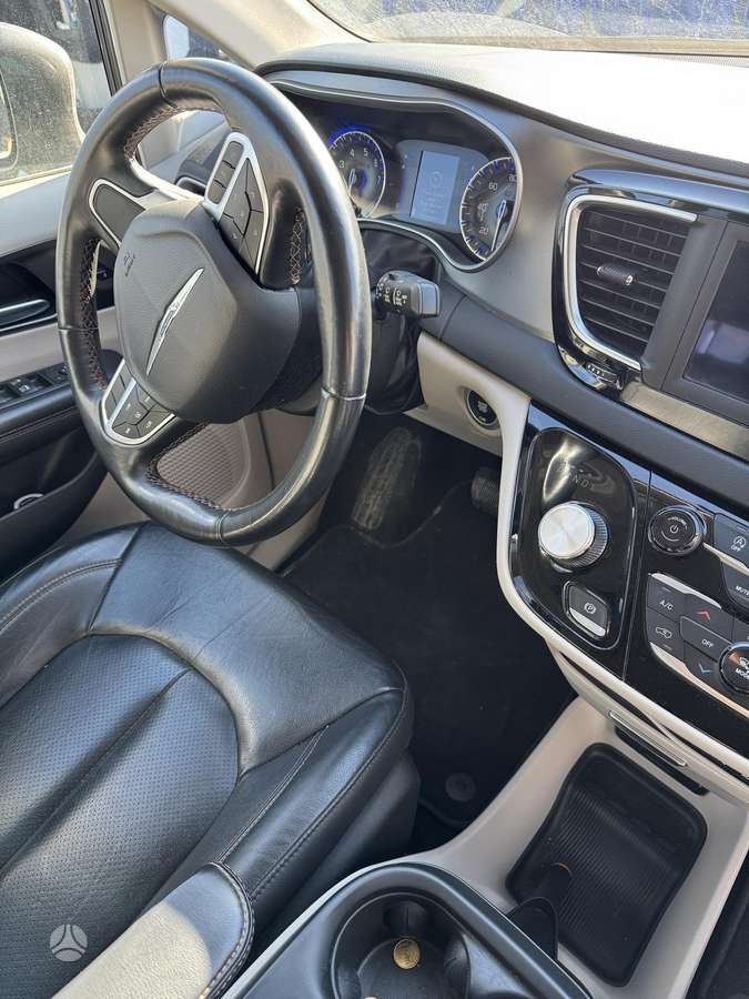 Chrysler Pacifica, 3.6 l., Минивэн