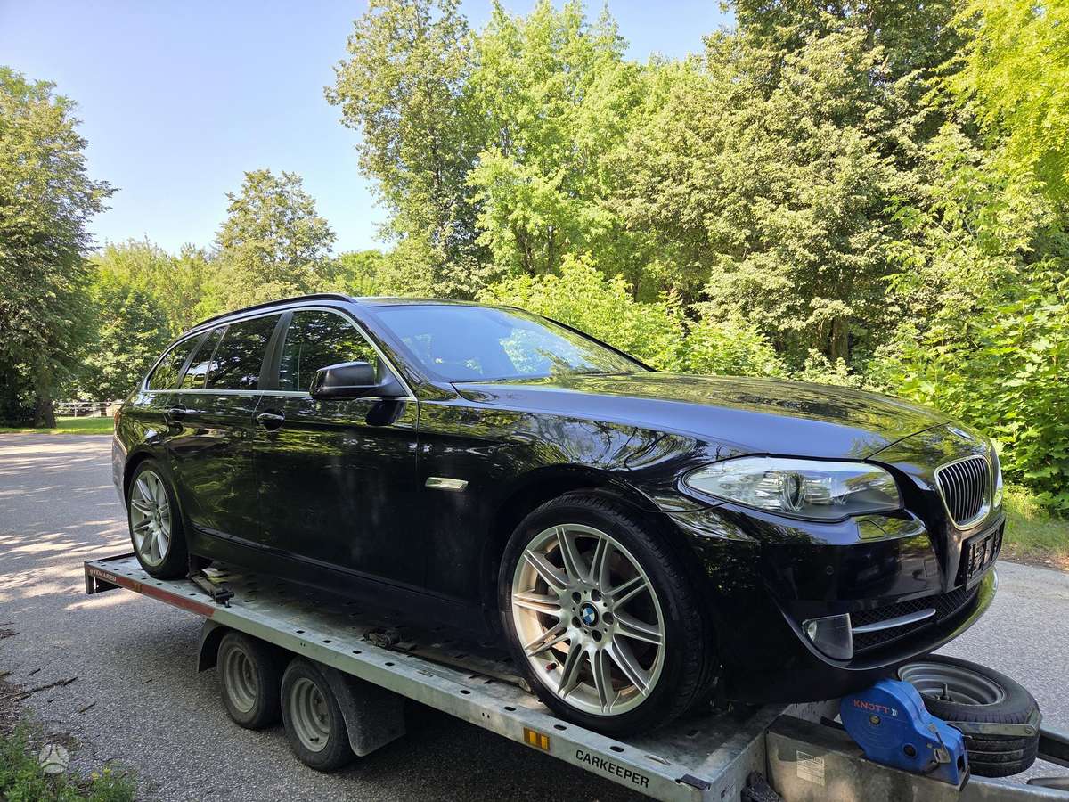 BMW 520, 2.0 l., Универсал