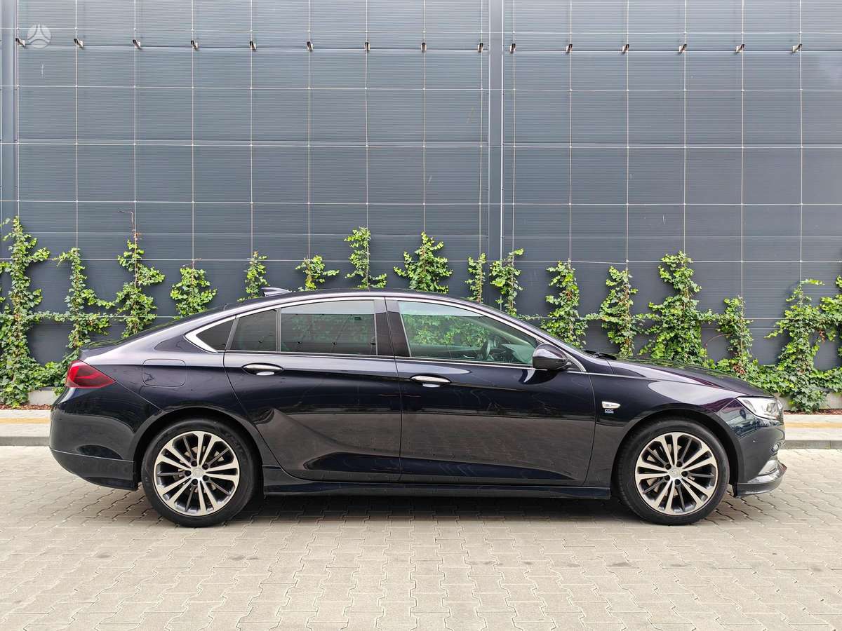 Opel Insignia, 2.0 l., hatchback
