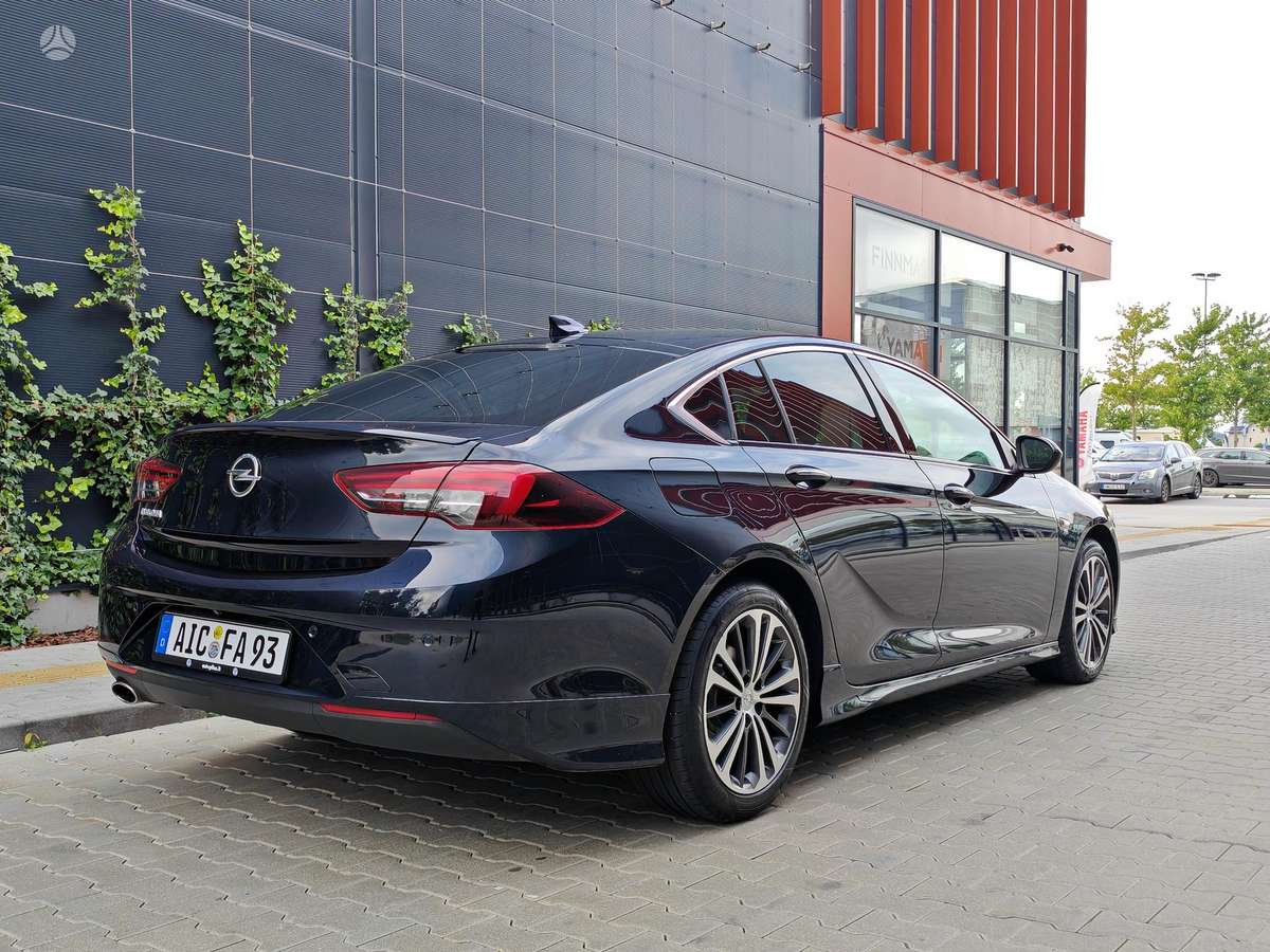 Opel Insignia, 2.0 l., hatchback