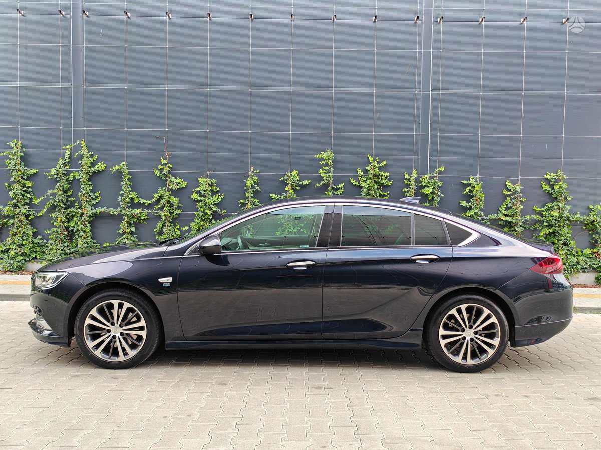 Opel Insignia, 2.0 l., hatchback