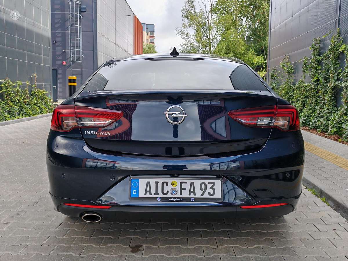 Opel Insignia, 2.0 l., hatchback