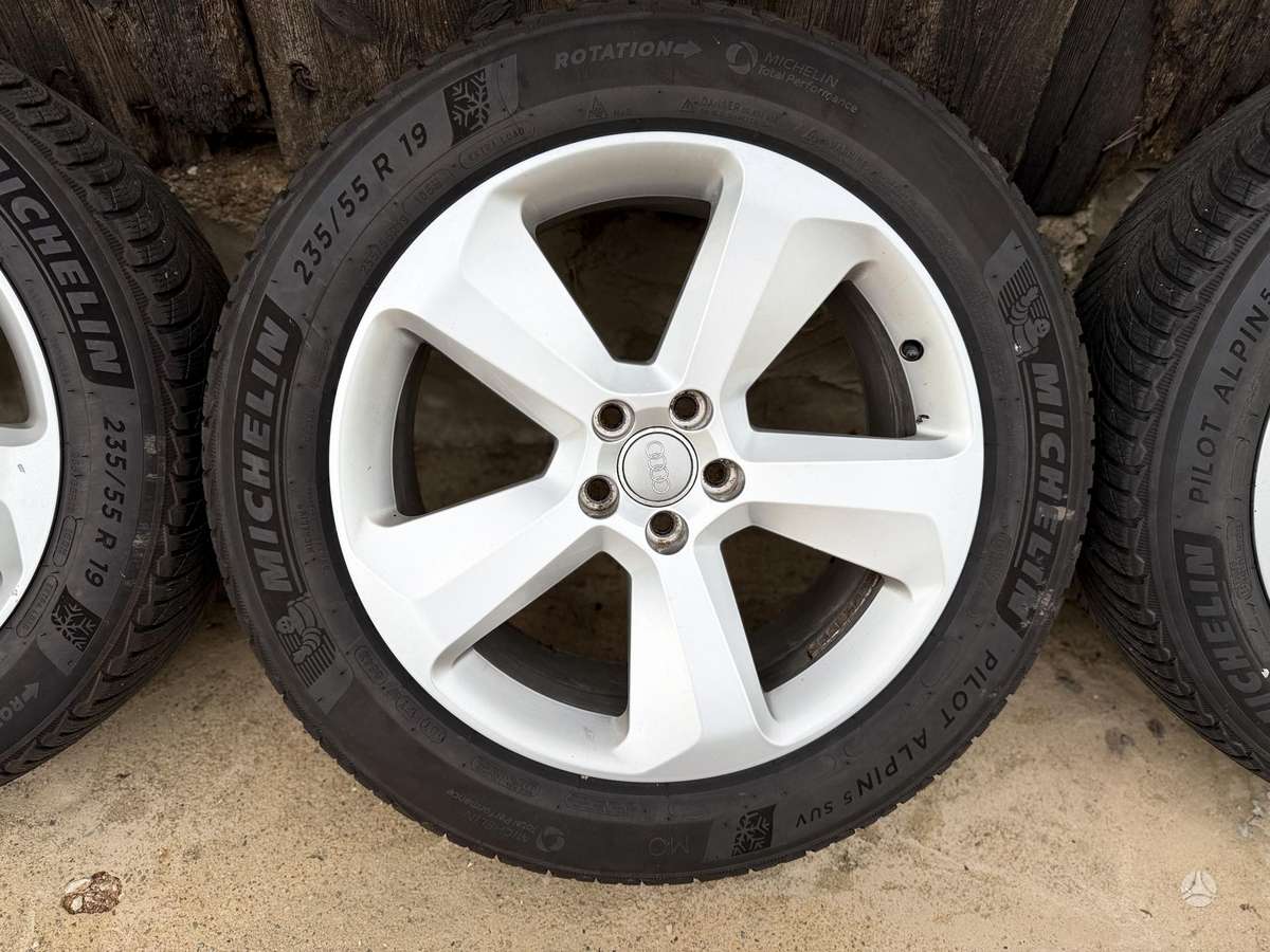 Audi Q5, lengvojo lydinio, R19