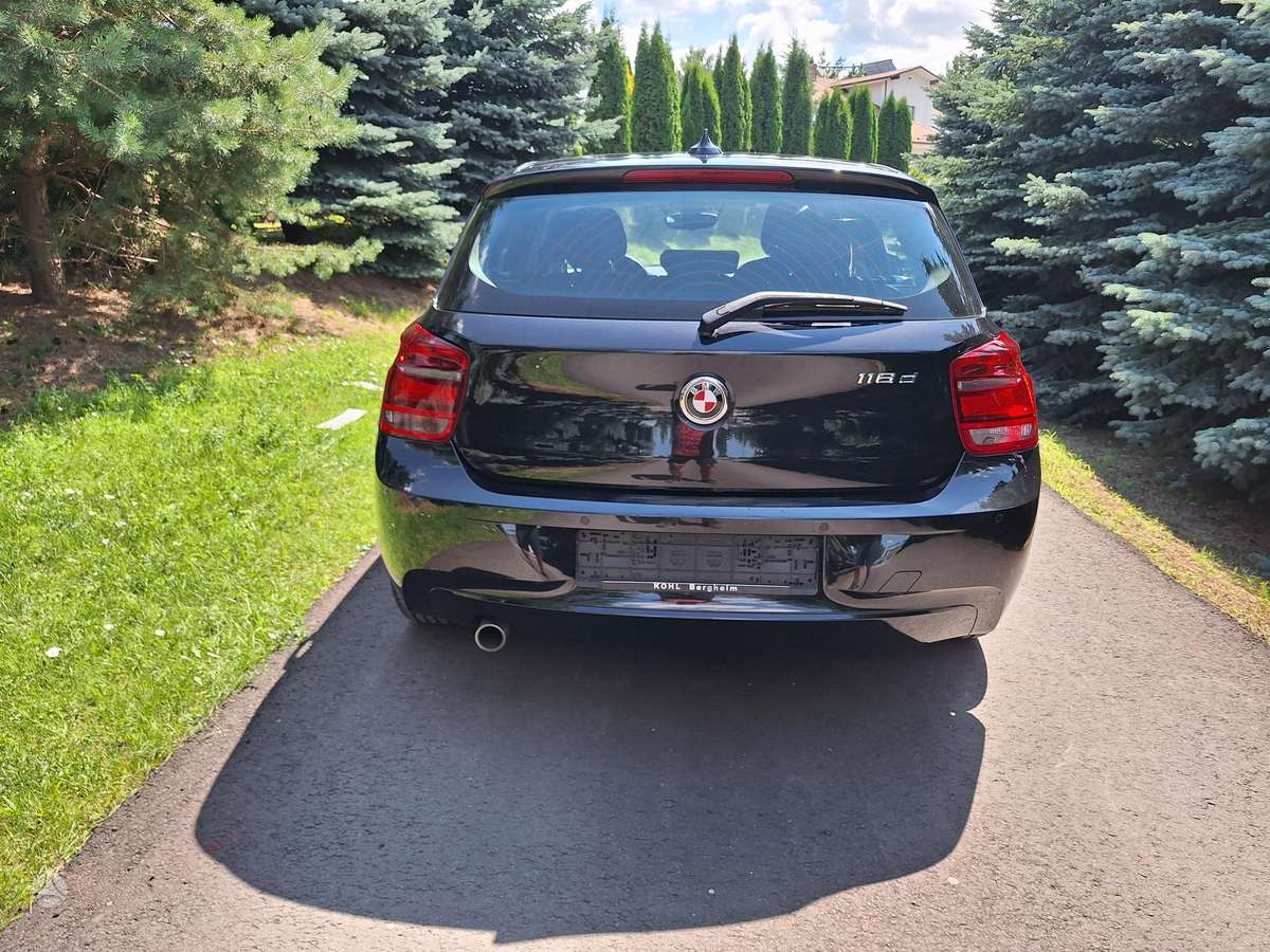 BMW 116, 2.0 l., hatchback