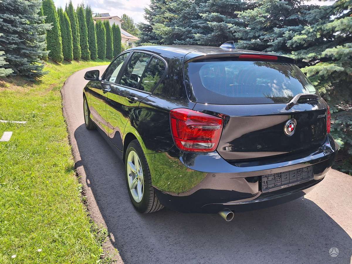 BMW 116, 2.0 l., hatchback