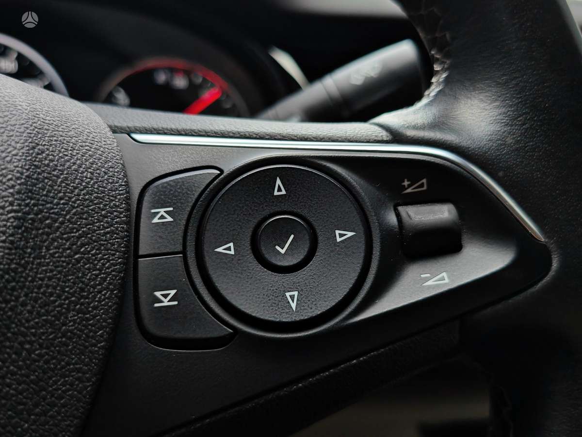 Opel Insignia, 2.0 l., hatchback